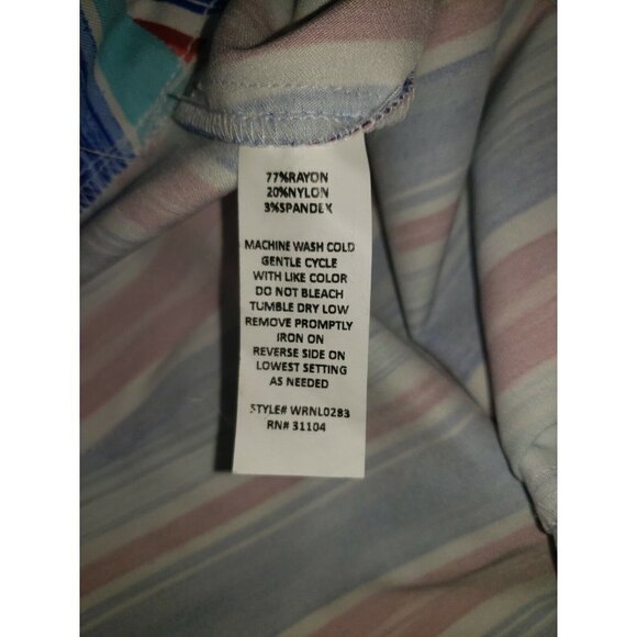 NWT Kim Roger's Women's Multi-Color Capri Pants Size 16W - Picture 2 of 3
